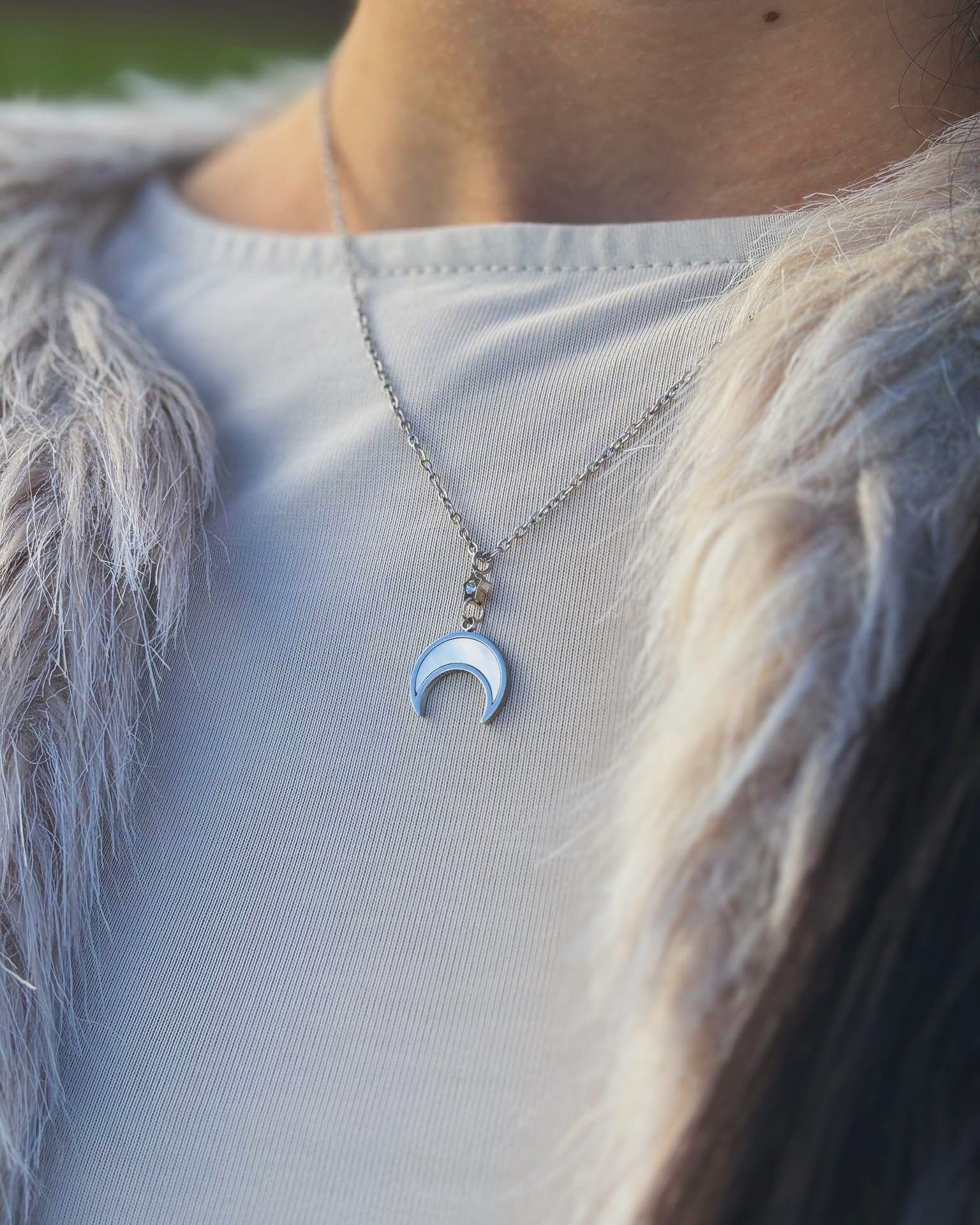 MOON nyaklánc sebészeti acélból